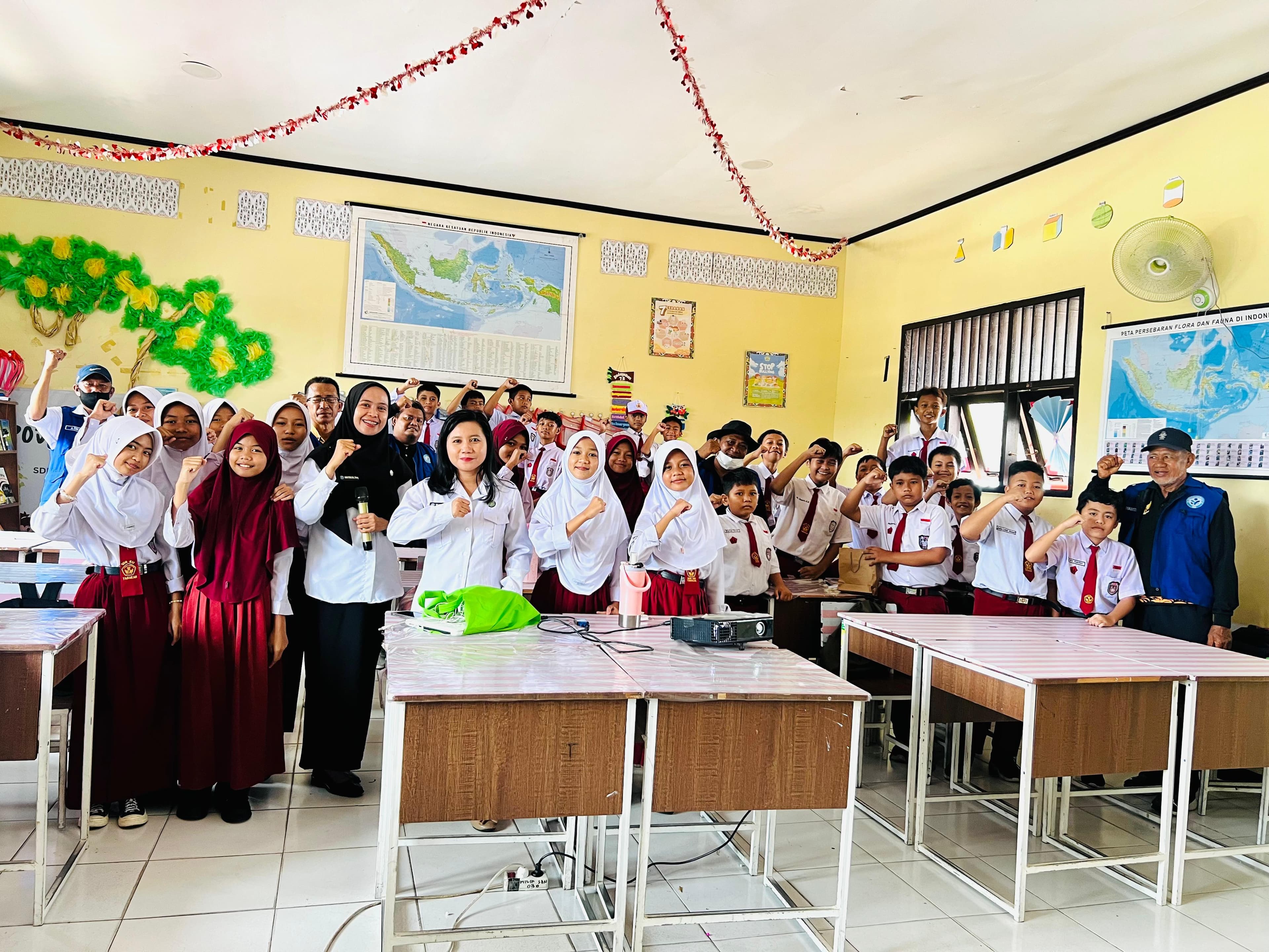 Sosialisasi Bahaya Narkotika pada siswa kelas 6 SDN 030 6