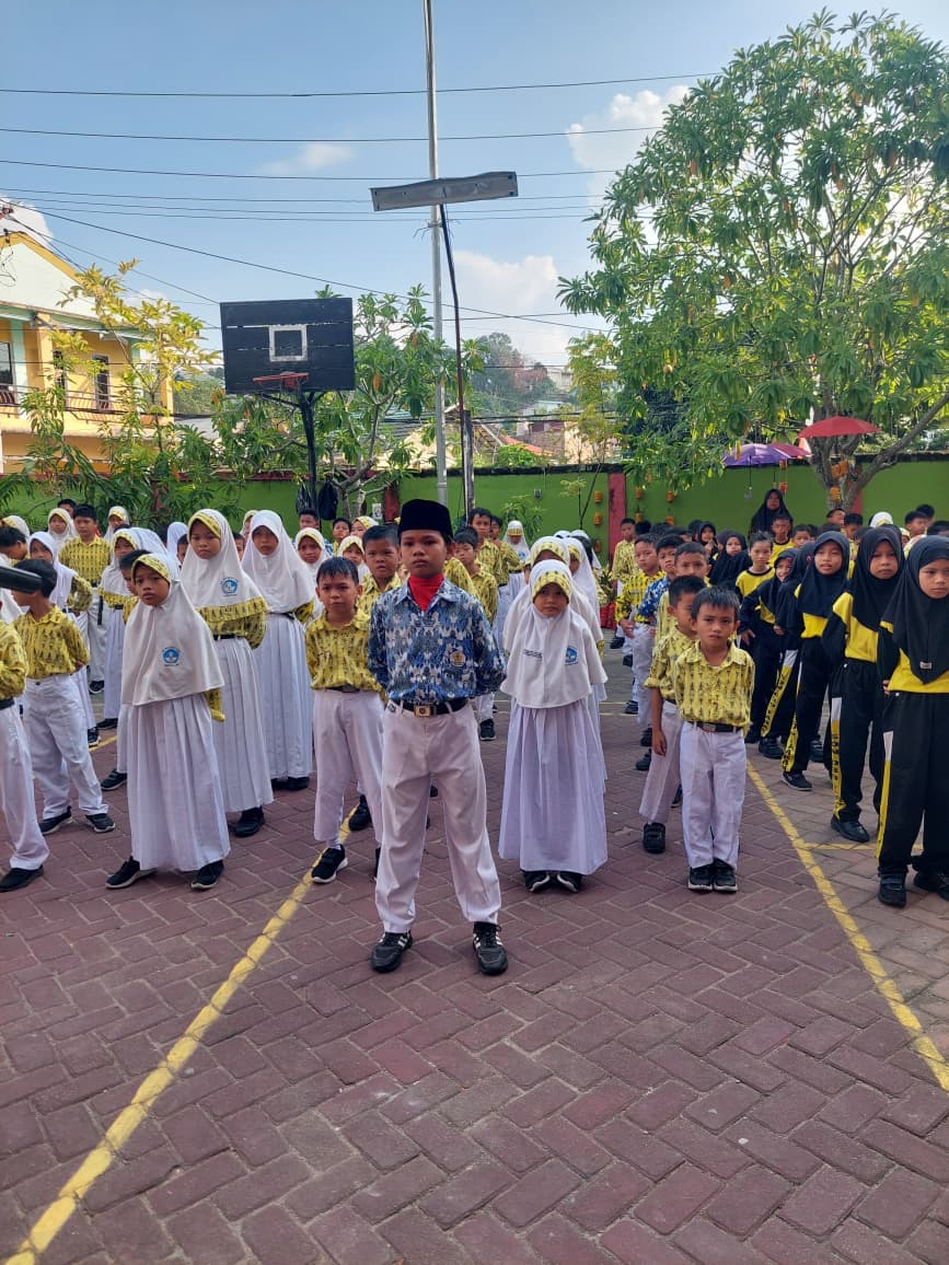Upacara Memperingati Hari Kesaktian Pancasila 6